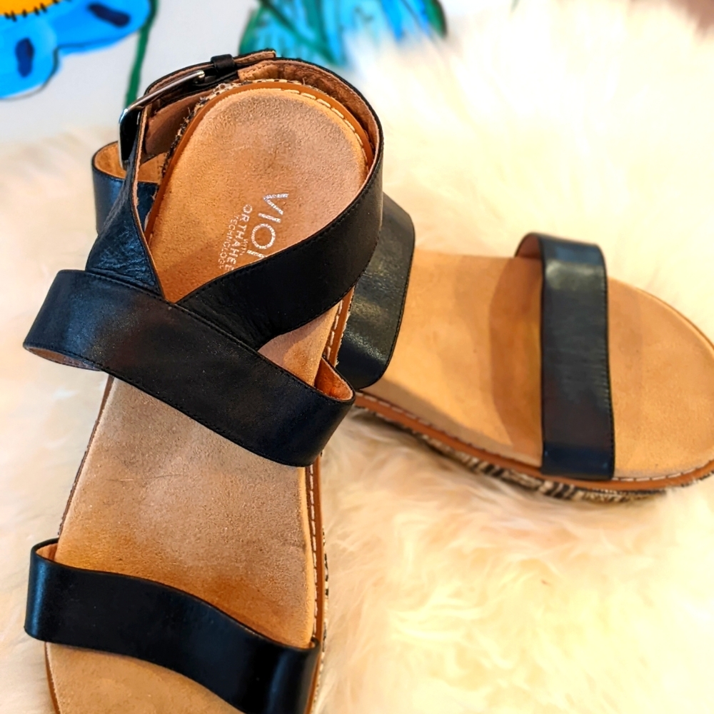 Vionic Platform Sandals